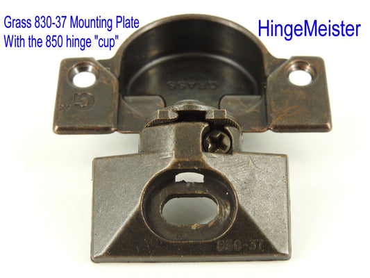 Grass 850 Hinge Cup with the 830-37 Bronze mounting plate - Complete Hinge - Refurbished