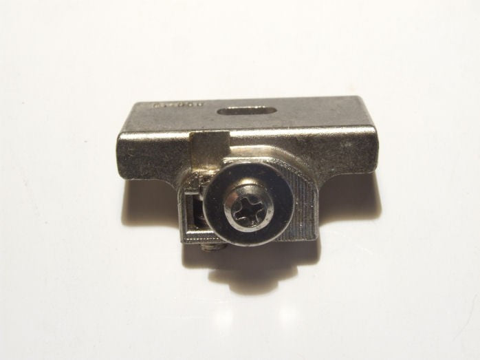 Grass 830-15 hinge - HingeMeister
