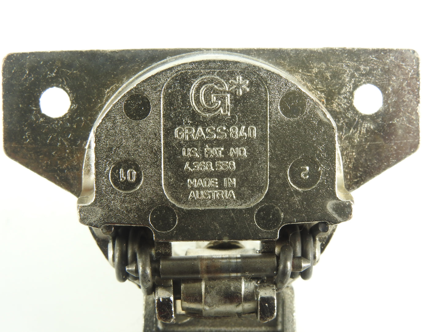 Grass 840 "cup" with 830-42 base plate -Soft Close Replacement hinge - NEW - Sold in Pairs