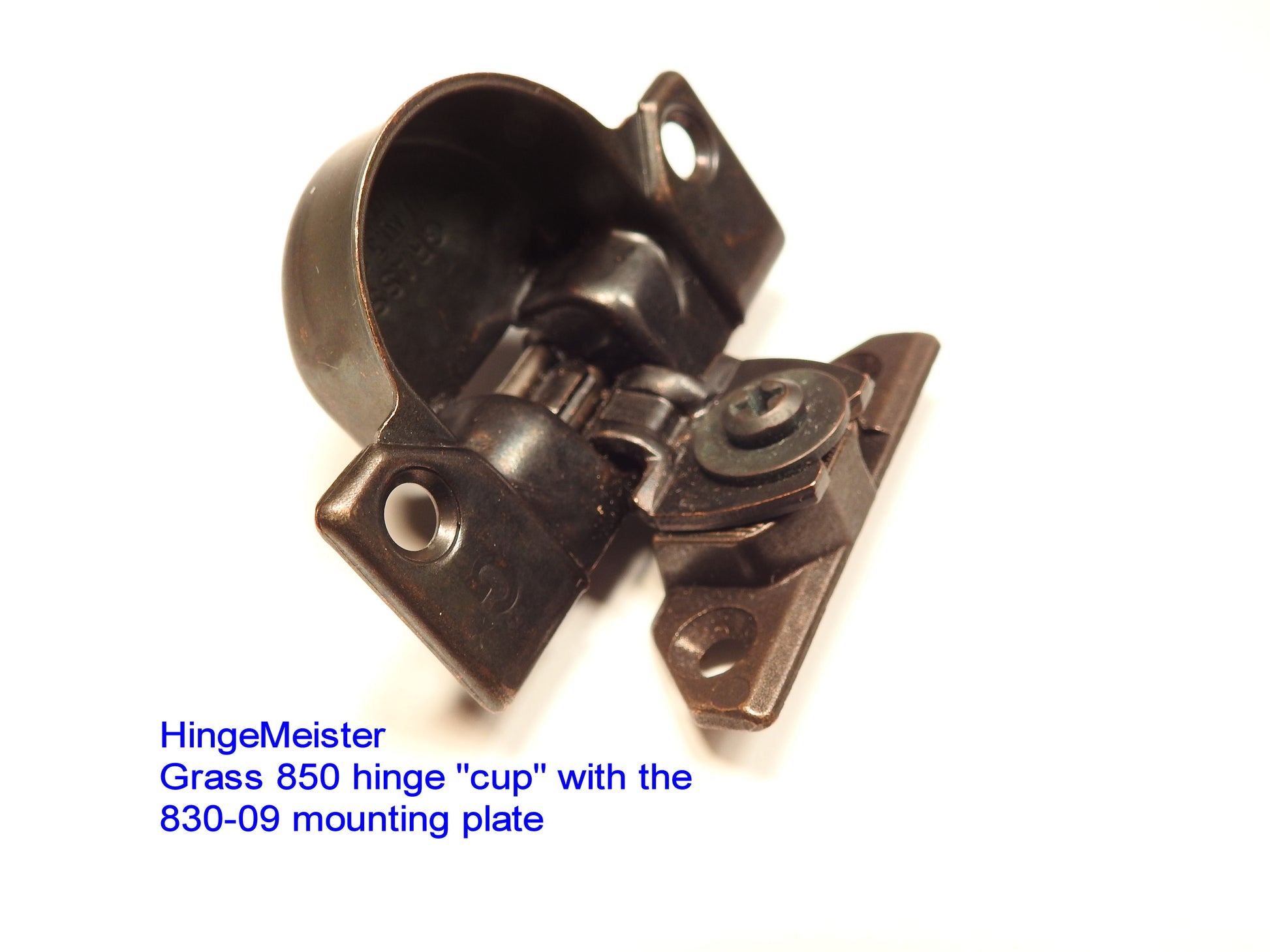  HingeMeister Grass 850 hinge "cup" with the 830-09 mounting plate.