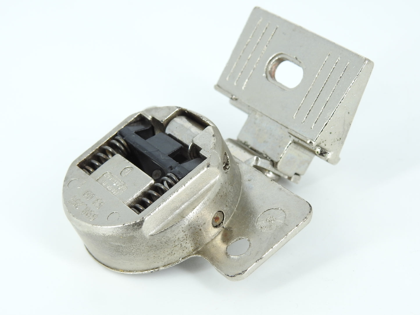 Mepla Hinge 698.254.53.00 - 3/4" Overlay - 348.253.51.95 - Round top hinge - Refurbished