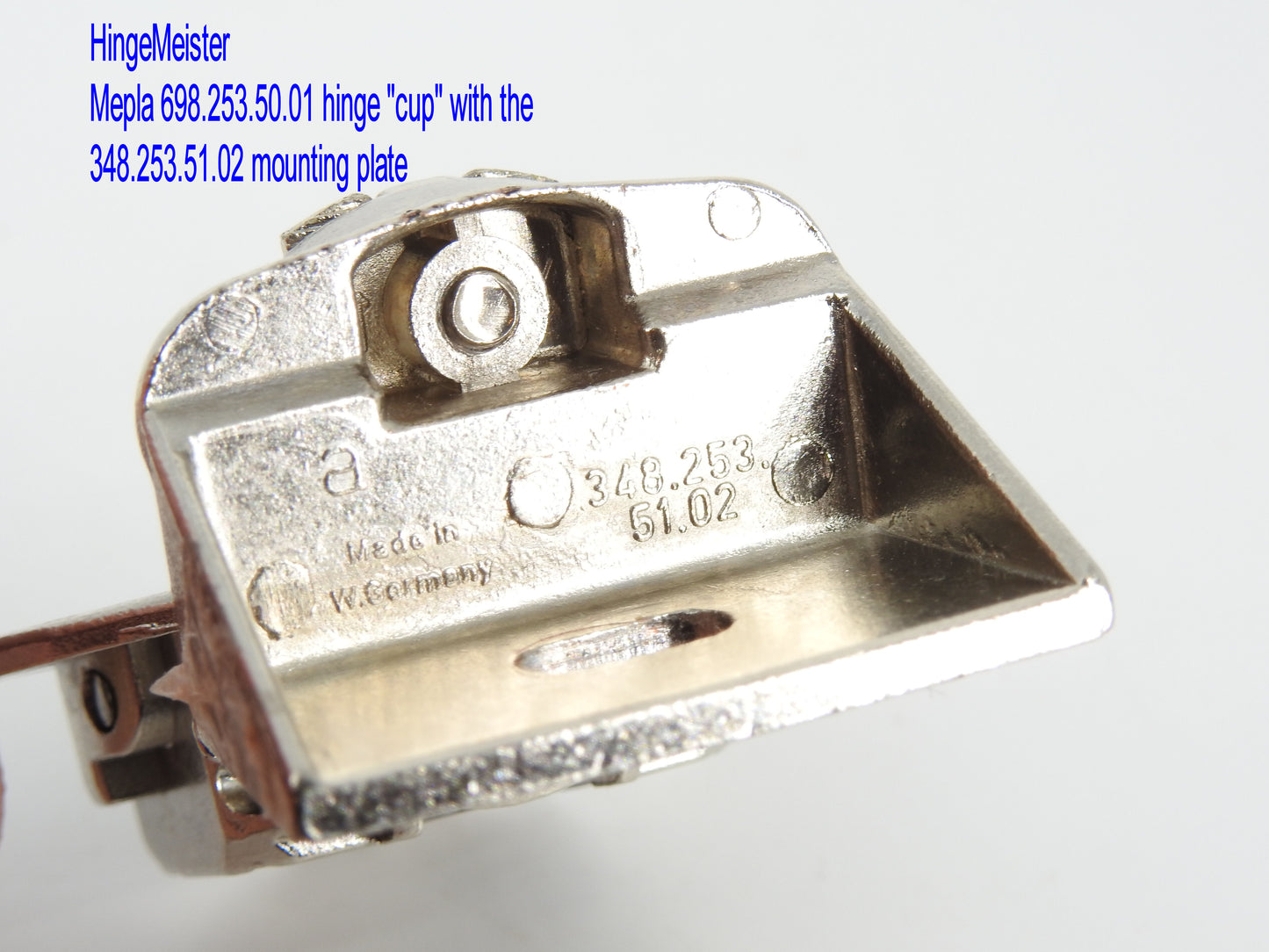 Mepla 698.253.53.01 - 1/2" Overlay - 348.253.51.02 - Round top hinge - Refurbished
